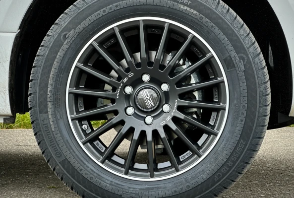 PAROZ AG-Wohnmobil-Tuning- Umbau- Räder